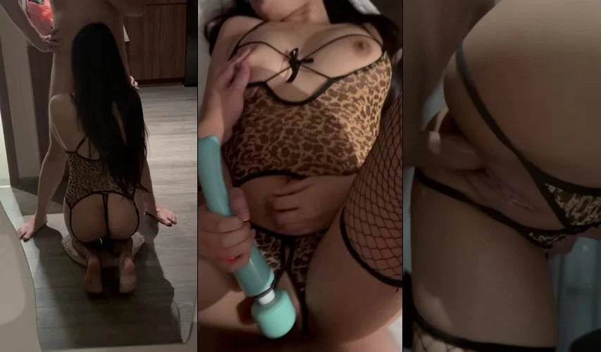Poster of Bướm em múp quá chim anh không đủ chịch phải dùng kèm thêm 2 cái sextoy nữa
