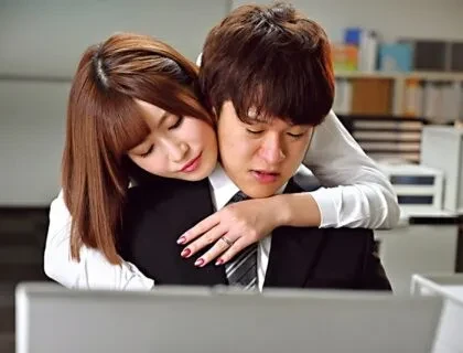 Poster of Vợ của sếp là kẻ lẳng lơ ngực khủng, quyến rũ và “nuốt chửng” những chàng trai trẻ tại nơi làm việc